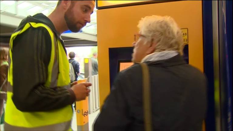 Geen problemen na afschaffing papieren treinkaartje