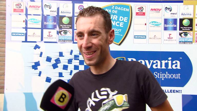 Tourwinnaar Vincenzo Nibali trekt veel bekijks bij profronde Stiphout