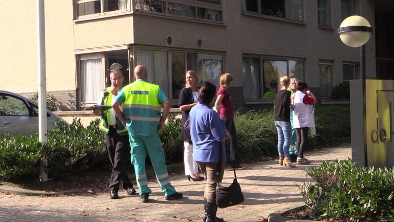 Bewoner De Hoeven overleden na inademen rook