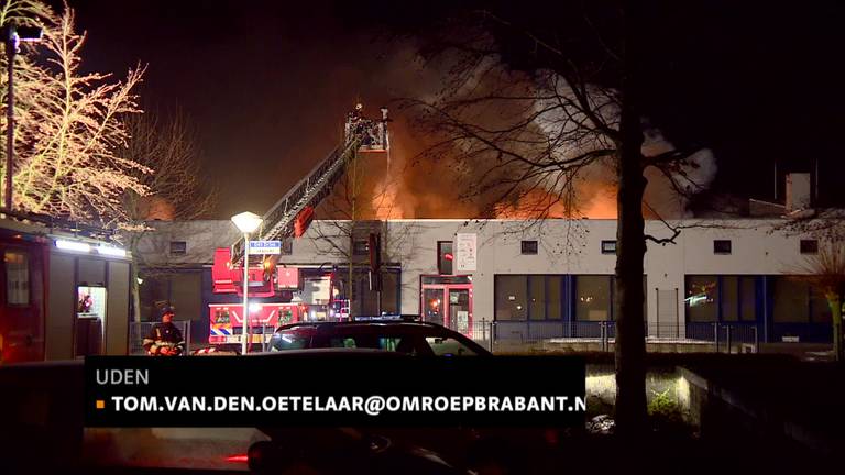 Leerlingen basisscholen Jan Bluyssen en De Brinck in Uden hebben weer een eigen school na brand op oudjaarsnacht