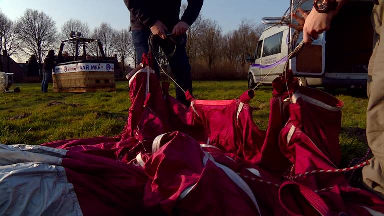 Recordpoging zuinig ballonvaren niet helemaal geslaagd: Bredanaar Ad Haarhuis maakt uur niet vol