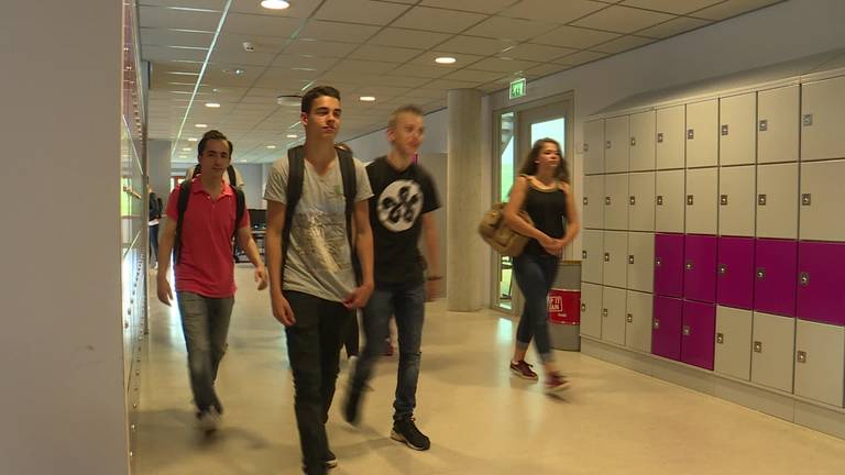 Zomerschool van start op het Zwijsen College in Veghel.