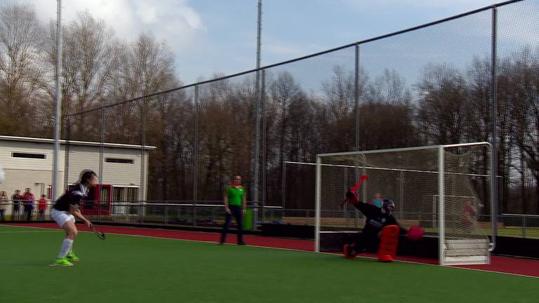 Kortste hockeywedstrijd ooit in Sint-Michielsgestel: strafbal zorgt voor gelijkspel