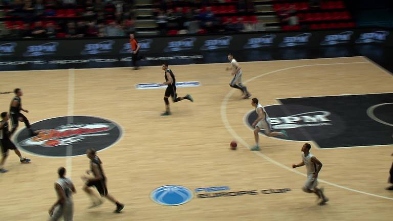 SPM Shoeters speelt zich via Aris Leeuwarden naar bekerfinale