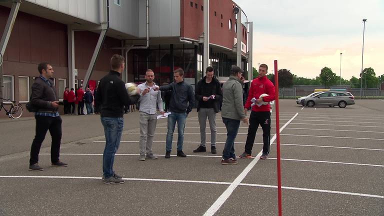 Fans beloven trouw aan Helmond Sport met verlengen seizoenskaart