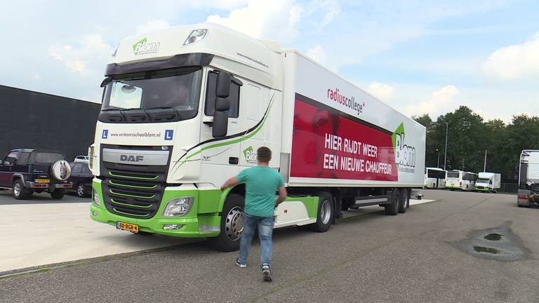 Gevraagd: Jonge Chauffeurs met een Nederlands diploma op zak