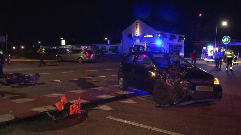 Motorrijder knapt op auto