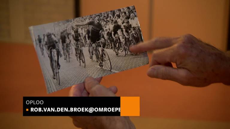 Wielrenbroers Van Katwijk geëerd met monument midden in het dorp Oploo