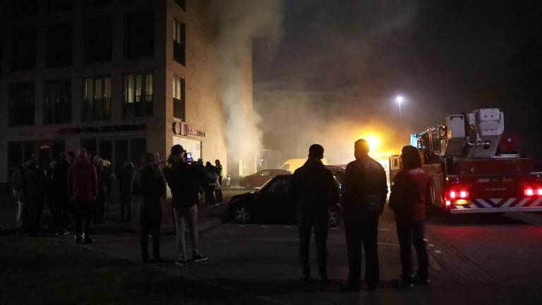 Brand bij appartementencomplex Oss, pand ontruimd