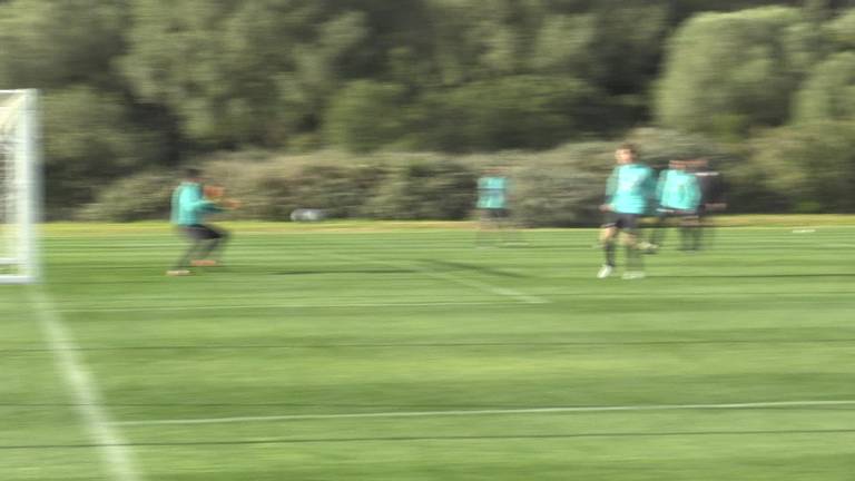 PSV-talenten Dante Rigo en Sam Lammers genieten van het trainingskamp in Spanje