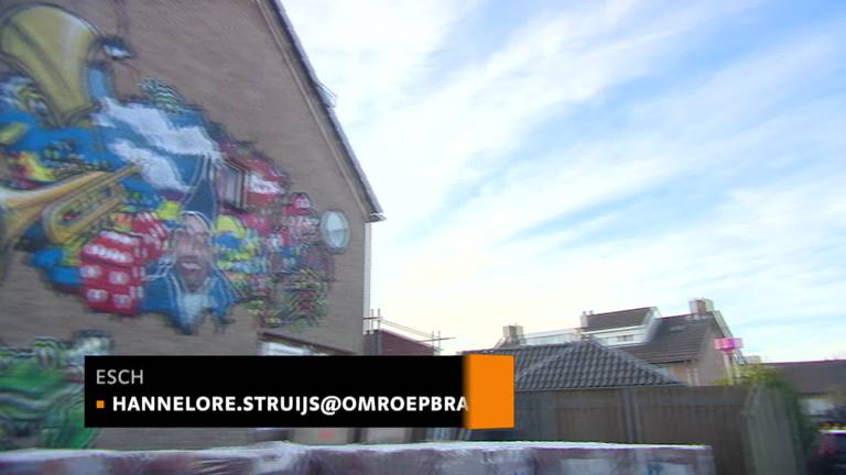 Gekkenhuis bij Prins Carnaval in Esch: huis versiert met graffiti