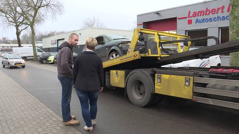 Schadebedrijven hebben het druk na glad weekend