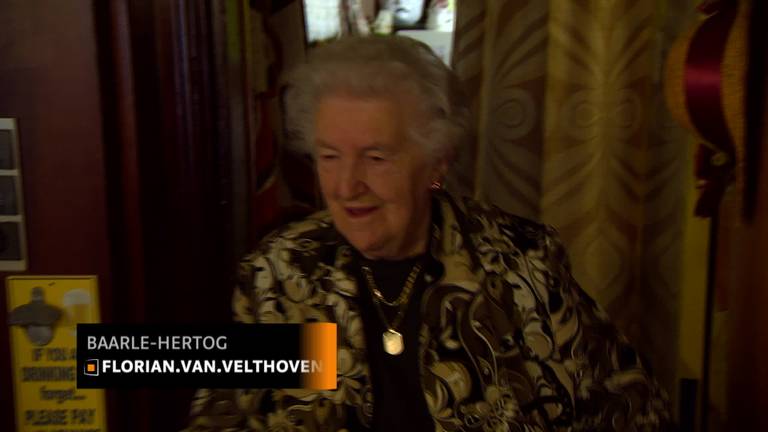 'Carnavalsoma' Nel Peeters heeft al meer dan 60 jaar eigen kroeg