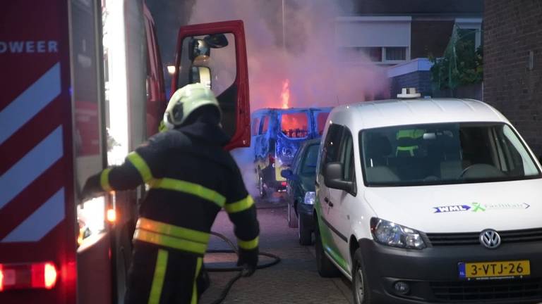 Drie auto's uitgebrand in Tilburg