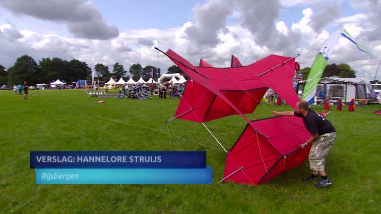 Stevig briesje door Rijsbergen tijdens de vliegerdagen