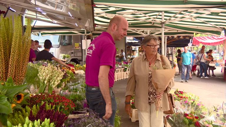 Steeds meer weekmarkten gaan zelfstandig