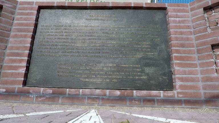 Oorlogsmonument van veldslag Kapelsche Veer is hufterproof herbouwd