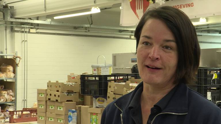 Gulle donaties inzamelactie zorgt voor topdrukte bij voedselbank in Oss
