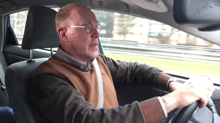 Verkeersdeskundige over gevaarlijk knooppunt bij Roosendaal: 'Gevaar komt door verschillende snelheden'