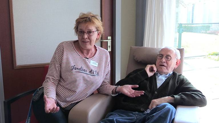 Dit kan verpleegster Antoinet doen voor demente bejaarden dankzij het extra geld voor de zorg