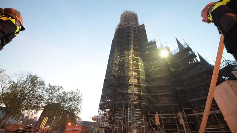 Franse toerist beklimt Eindhovense Paterskerk