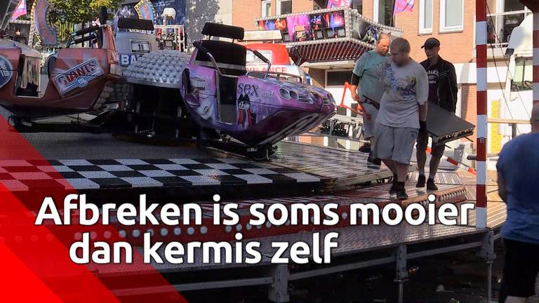 Het afbreken van de attracties op de Tilburgse kermis trekt veel toeschouwers. Voor sommige toeschouwers is het een jaarlijks uitje.