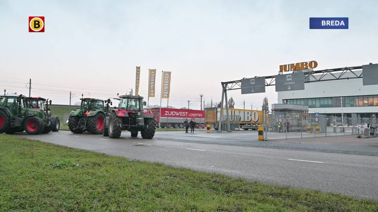 Boeren demonstreren toch bij het distributiecentrum van Jumbo in Breda