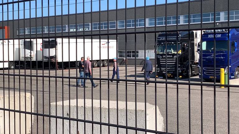 Vleesverwerkingsbedrijf Van Rooi Meat in Helmond gesloten vanwege coronabesmettingen