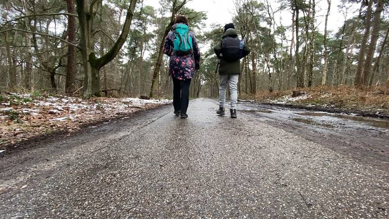 Honderdzesenzestig kilometer lopen naar oma