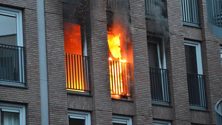 Splinternieuw appartement door brand verwoest in Breda