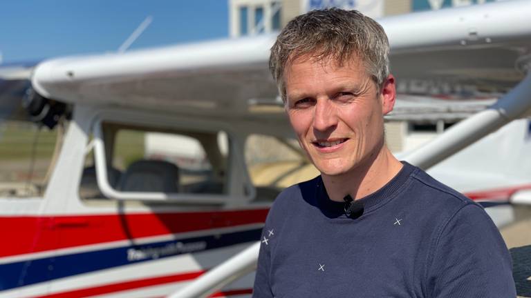 Pieter Room uit Vught geeft een veelbelovende carrière bij de Koninklijke Luchtmacht op voor leven zonder vast salaris in Centraal- en Oost-Afrika.