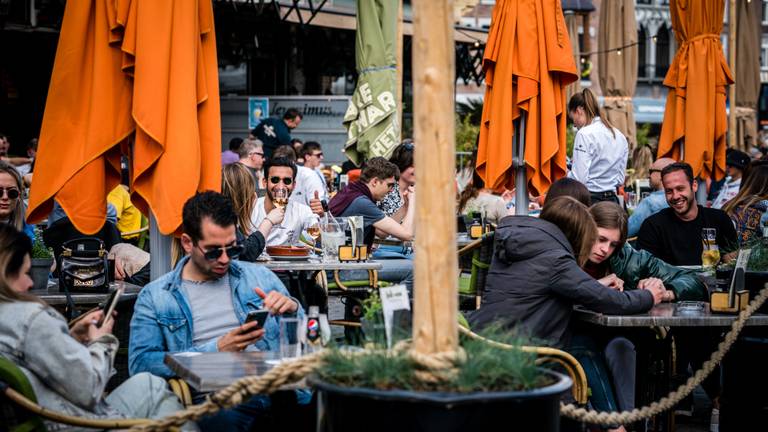 De horeca in Den Bosch wil zaterdag open (foto: Rob Engelaar/ANP).