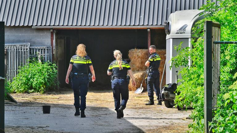 De politie is een drugslab op her spoor (foto: SQ Vision).