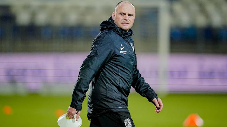 Joseph Oosting als assistent trainer bij Vitesse (Foto: OrangePictures)