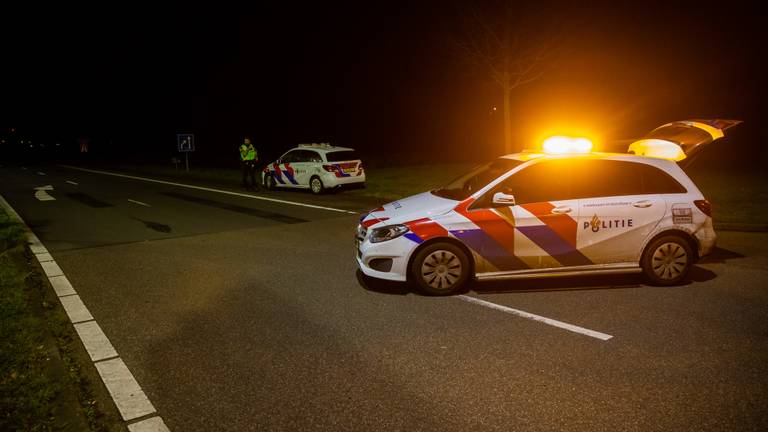 De politiewagens bij de afrit op de snelweg A17 bij Roosendaal (foto: Christian Traets/SQ Vision Mediaprodukties).