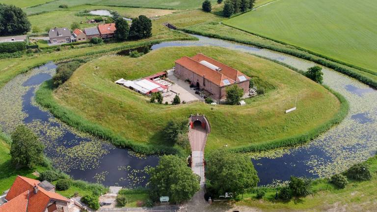 Fort Hedikhuizen (Foto: Redres de Bouwkunstmakelaar/Funda)