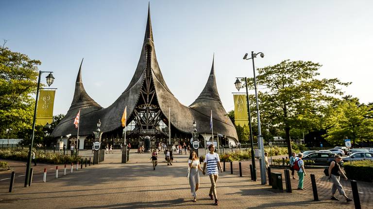 Ter illustratie: de poort van de Efteling (Foto: ANP).