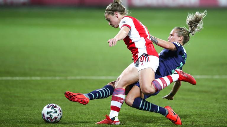 De vrouwen van PSV verloren van Arsenal (foto: ANP)