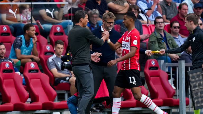 Cody Gakpo werd tegen Feyenoord na een uur gewisseld (Foto: OrangePictures)