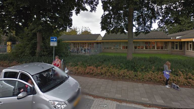 Basisschool De Duizendpoot in Oosterhout (foto: Google Streetview)