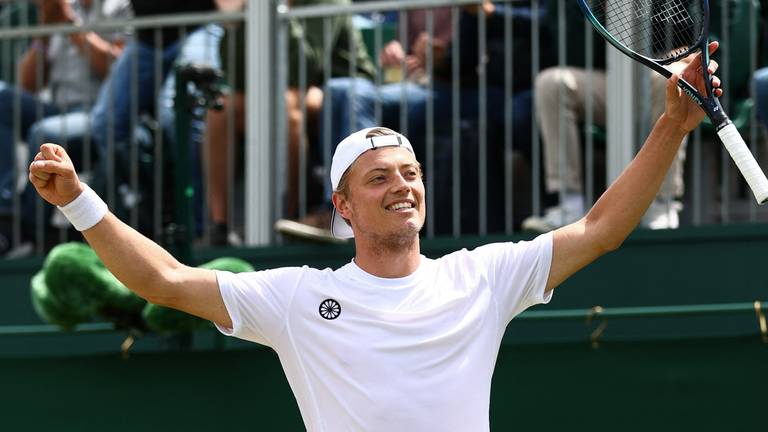 Tim van Rijthoven won ook derde partij op Wimbledon