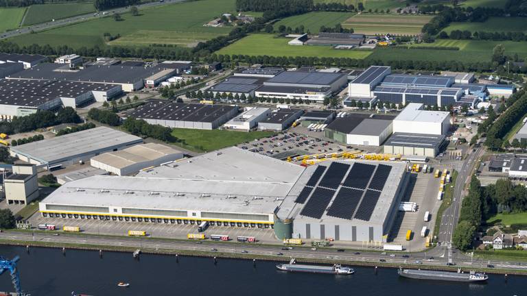 Het hoofdkantoor en distributiecentrum van Jumbo in Veghel (foto: ANP/Aerovista Luchtfotografie).