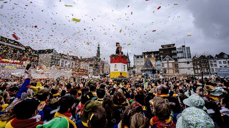 Drukte op de Markt in Oeteldonk (foto: EYE4images).