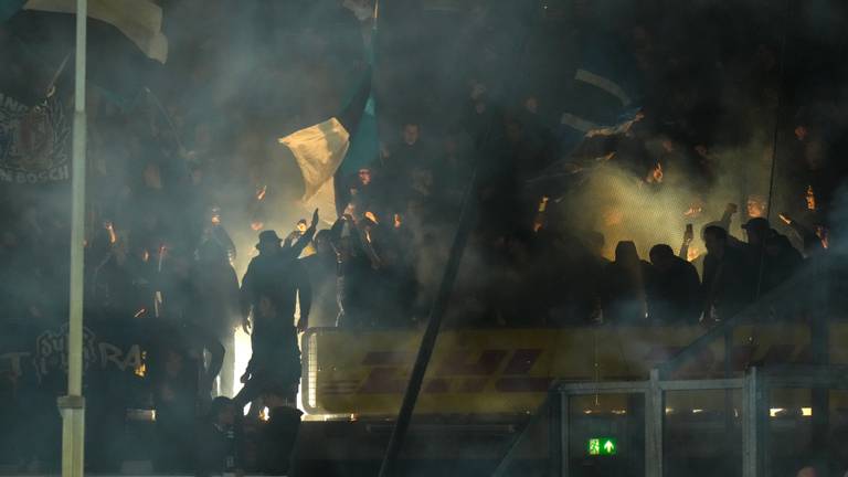 Fans van FC Den Bosch zorgen vaker voor problemen (foto: OrangePictures). 