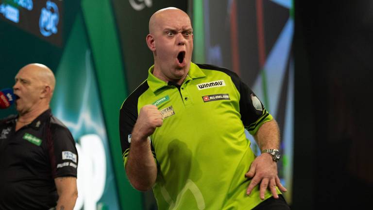 Van Gerwen wint zijn partij in de achtste finale op WK darts (foto: ANP/Ian Stephen).