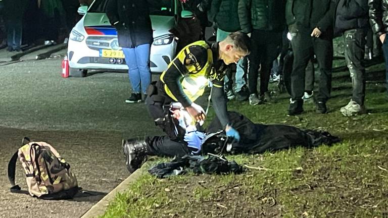 De politie stelt sporen veilig (foto: SK-Media/SQ Vision).