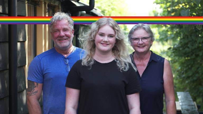 Eva groeide op in een regenbooggezin. 