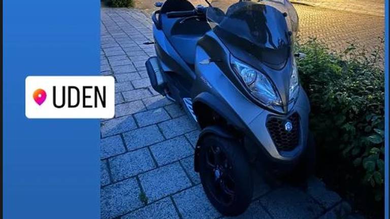 De motorscooter werd in beslag genomen (foto: Instagram Verkeerspolitie Oost-Brabant).