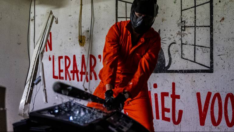 Gefrustreerd? Rammen maar in deze sloopkamer