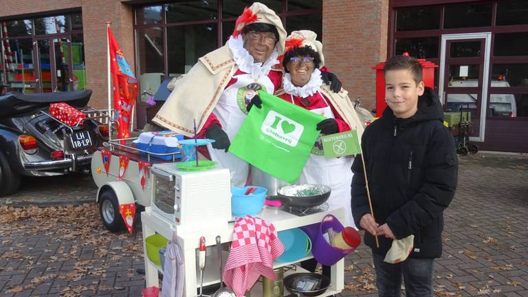 Bij de Sinterklaasintocht in Gemert waren twee Glutenvrije Pieten. (Foto: Saskia Broeren)